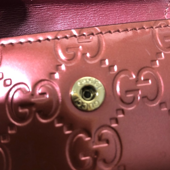 GUCCI 🌼 Authentic Pink Patent Leather GG Link Gold Heart Logo Key/Card Holder - Picture 2 of 15